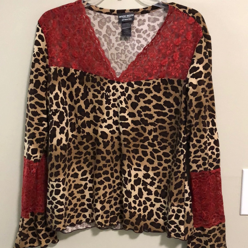 bisou bisou pajama Top SZ L Leopard Lace